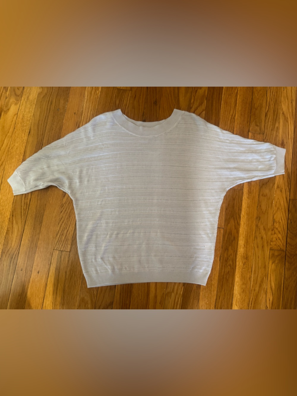 New York & Company Gray Textured Short Sleeve Top